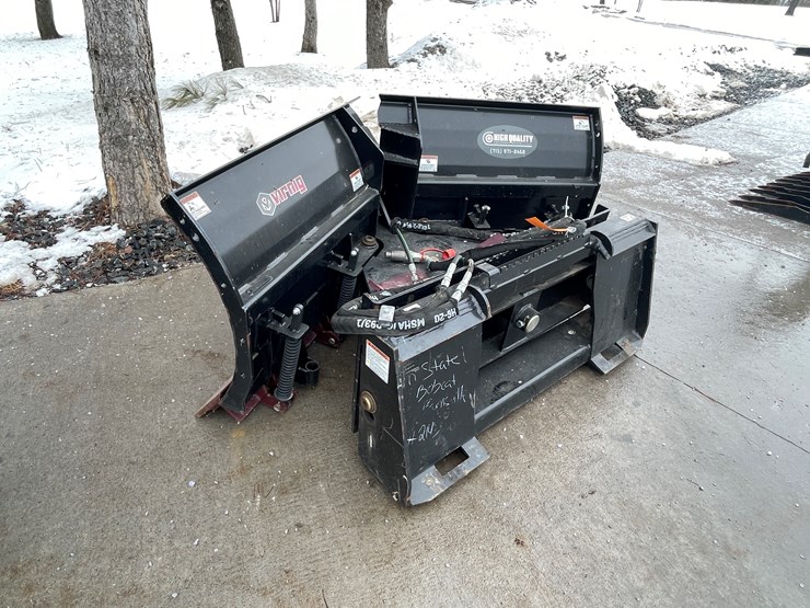 #4908-•-virnig-skid-steer-mount-70"-v-plow-image-3