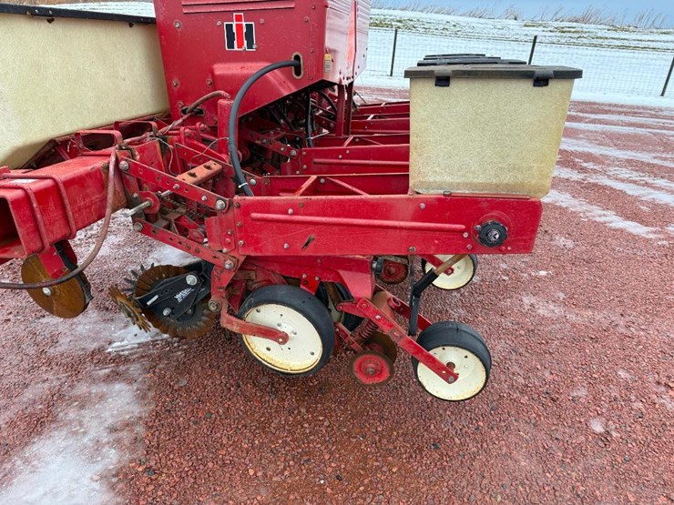 #74-•-lot-74-image-9