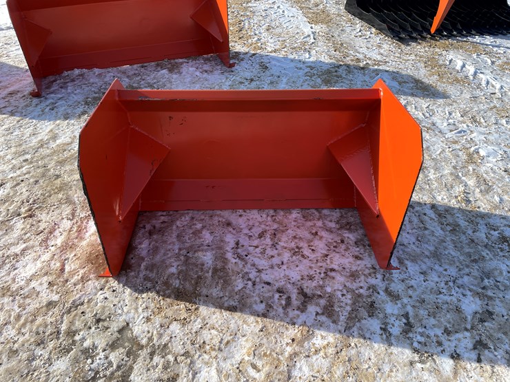 #2516-•-new-kc-mini-36"-snow-pusher-image-2