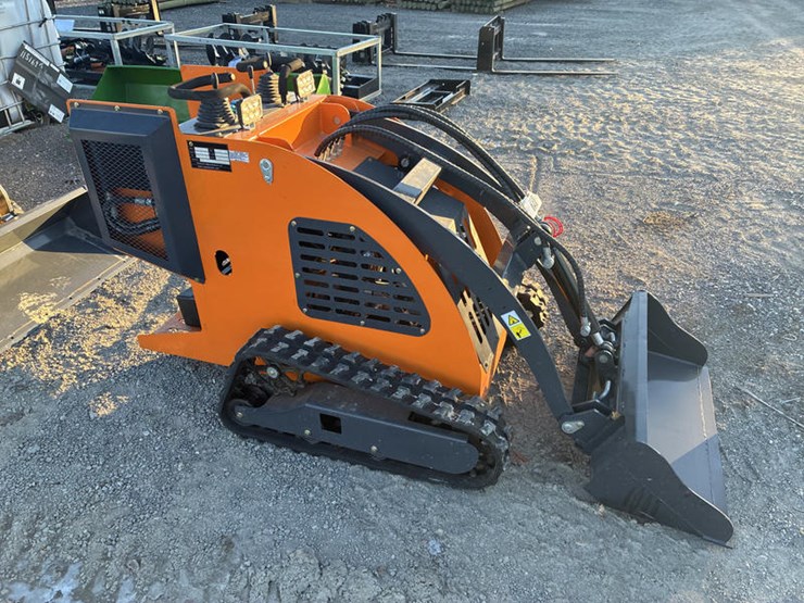 #115380-•-mini-skidsteer-ldr-image-1