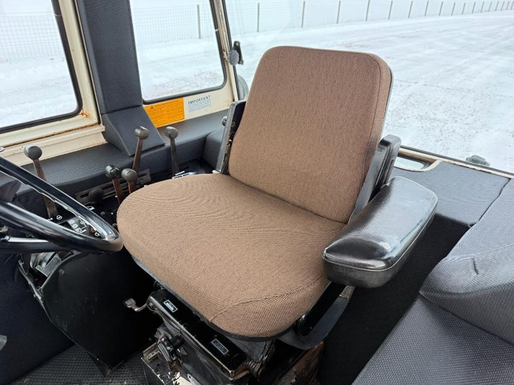 #44-•-lot-44-image-48