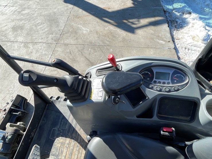 2022-bobcat-e20-image-27