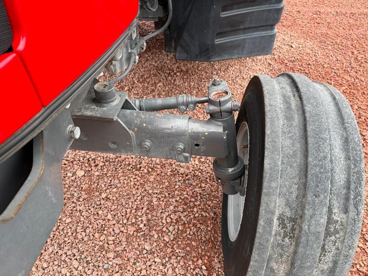 massey-ferguson-4707-image-32