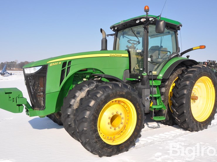 2015-john-deere-8320r-image-1