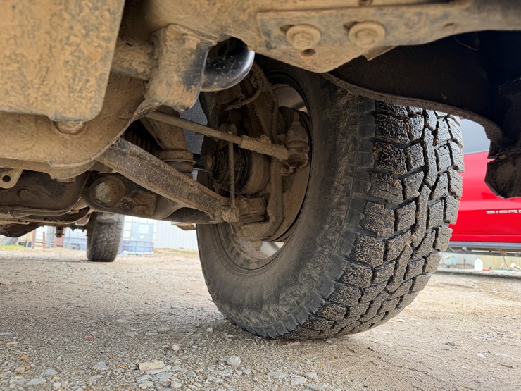 2020-gmc-2500hd-image-13