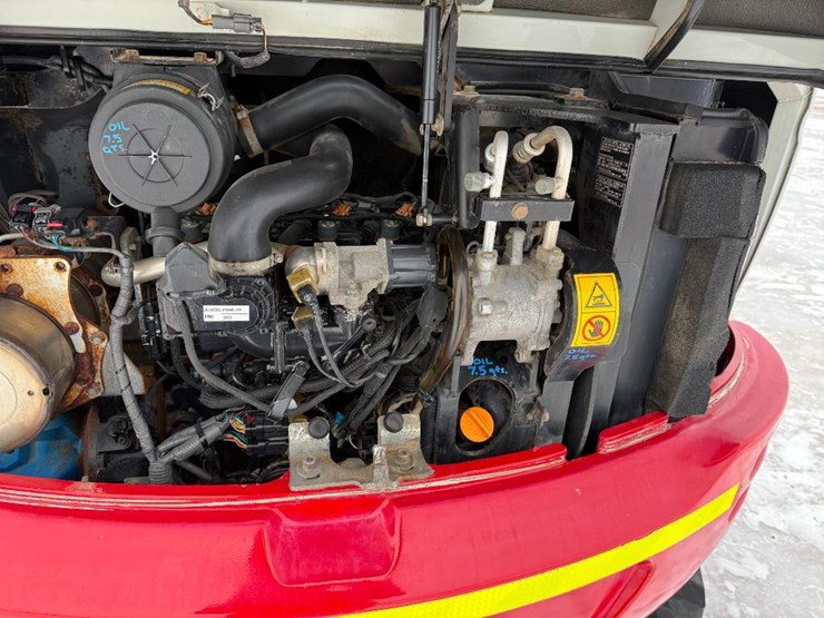 takeuchi-tb240-image-46