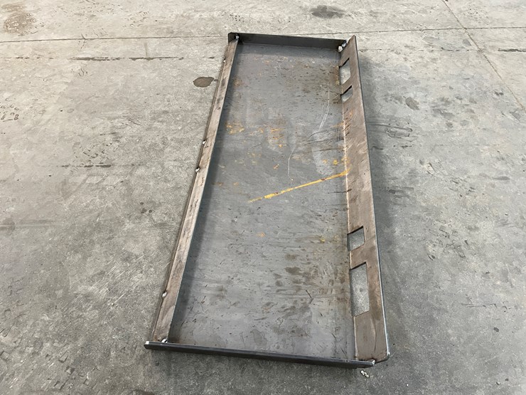 #2480-•-skid-steer-weldable-attachment-plate-image-8