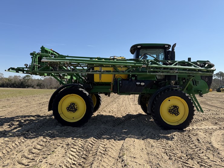 2017-john-deere-r4030-image-6