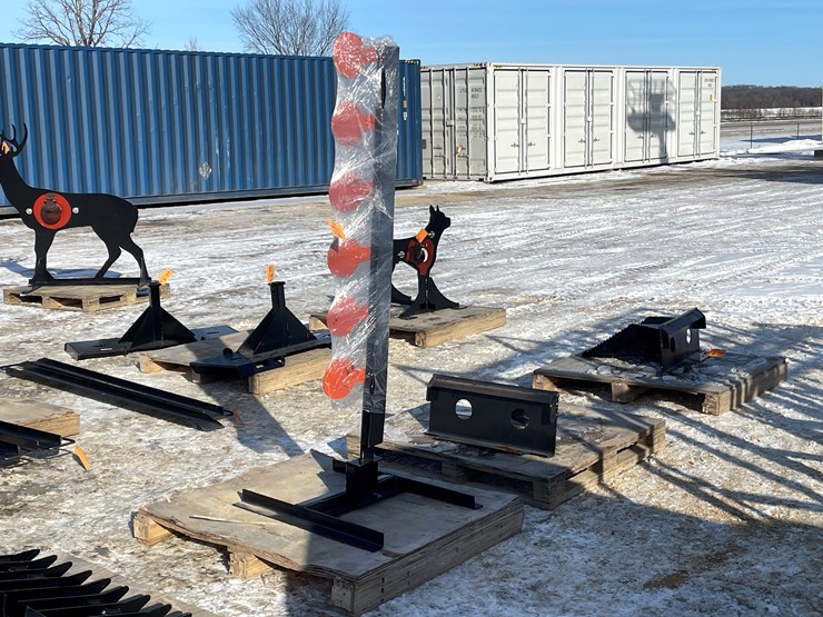 #2540-•-kc-dueling-shooting-tree-target-image-1