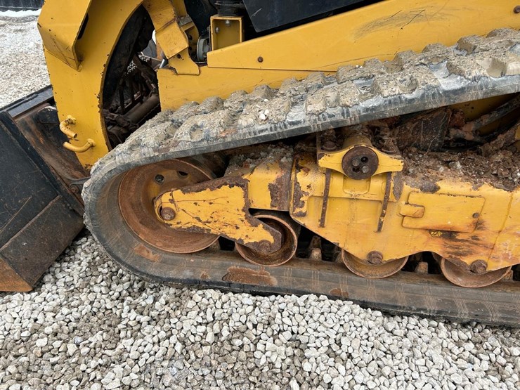 2017-caterpillar-259d-image-17