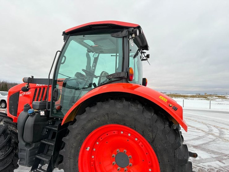 kubota-m7-151-image-28