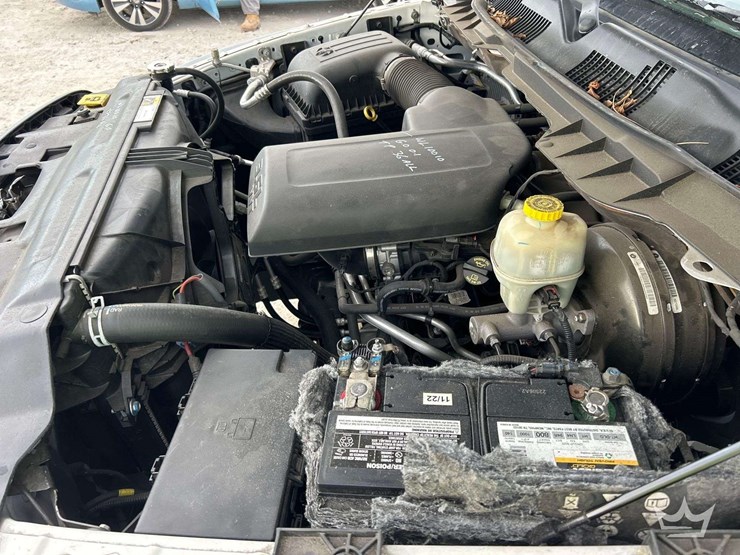 2015-dodge-1500-image-9