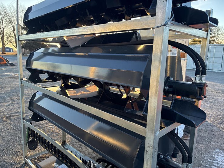 #115388-•-wolvorine-86"-tiller-image-1