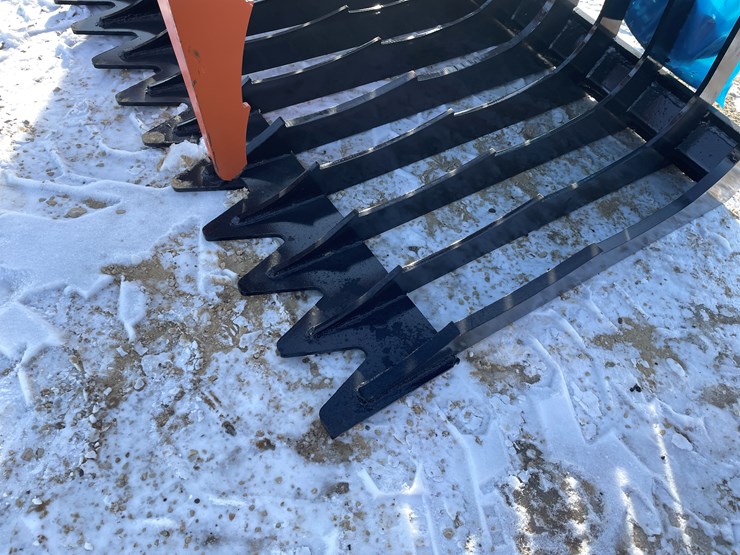 #2505-•-new-kc-76"-skeleton-skid-steer-bucket-image-9