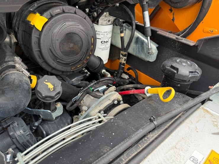 2023-case-tv370b-image-30