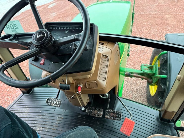 john-deere-6400-image-49
