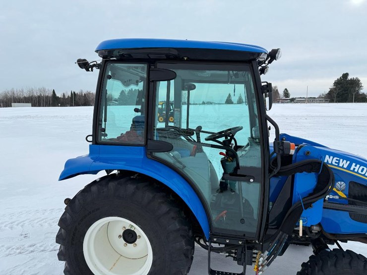 new-holland-boomer-37-image-18