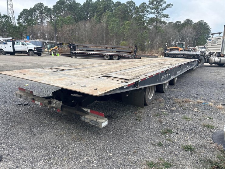 2023-landoll-455b-image-6