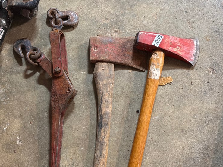 #59-•-chain-binder-and-2-axes-image-2