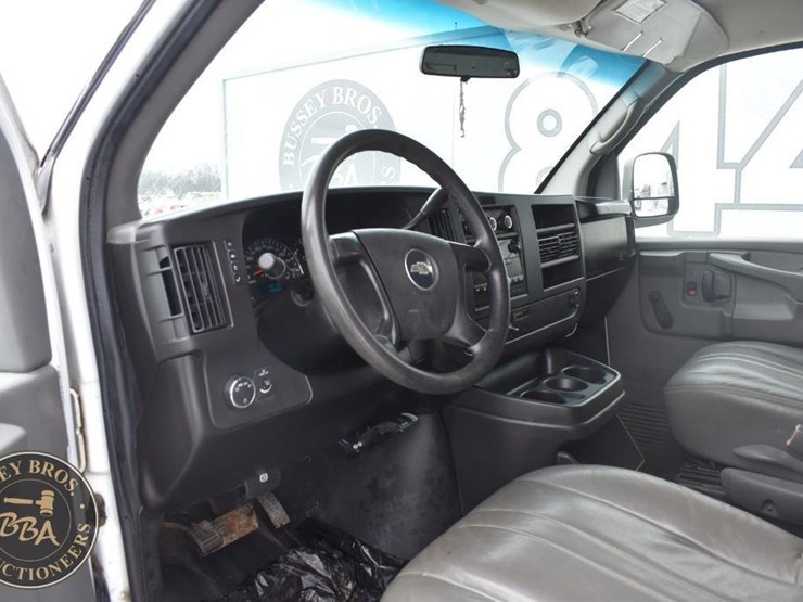 2008-chevrolet-express-1500-image-27