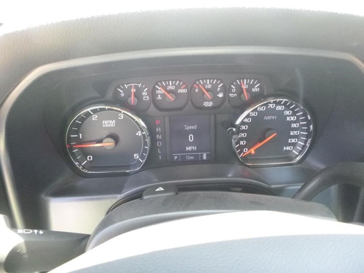 2024-chevrolet-silverado-4500hd-image-15