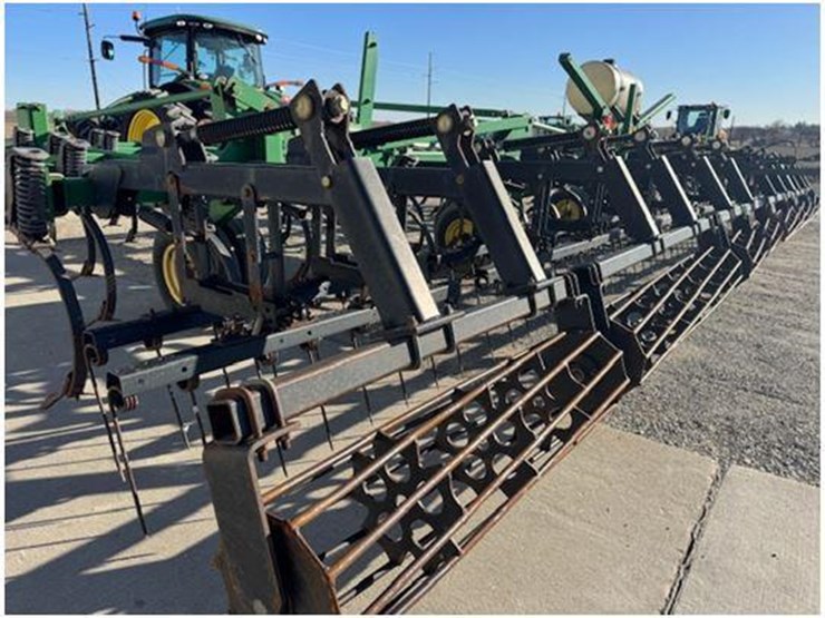 john-deere-2210-image-26