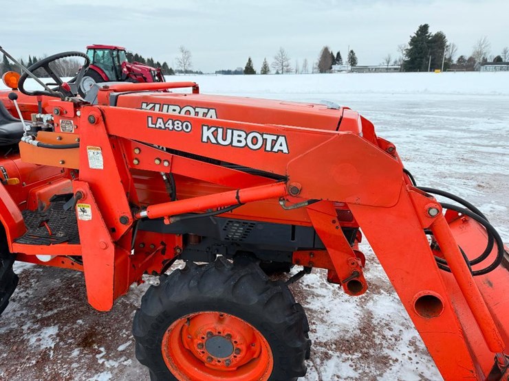 kubota-la480-image-18