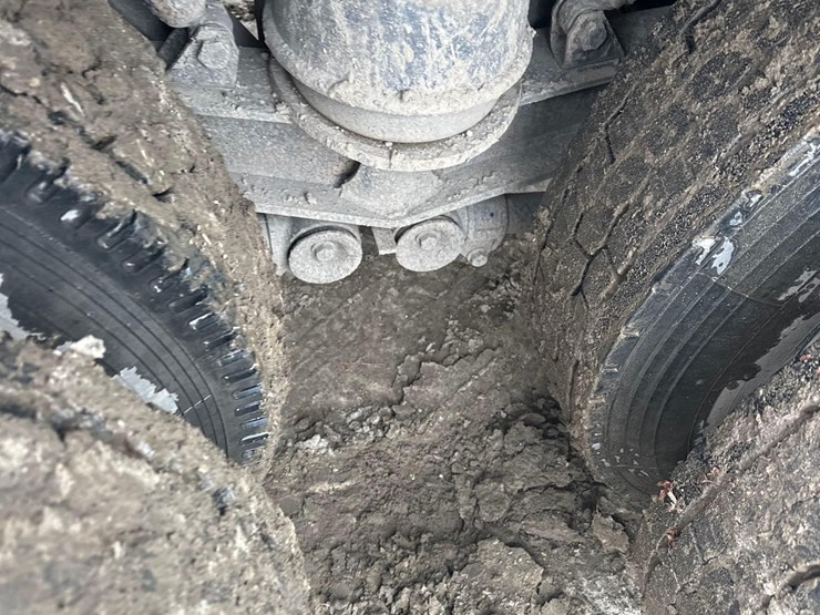 2005-kenworth-t300-image-29