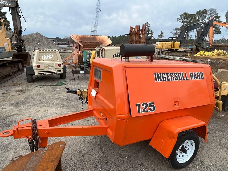ingersoll-rand-125-s/a-portable-air-compressor-image-2