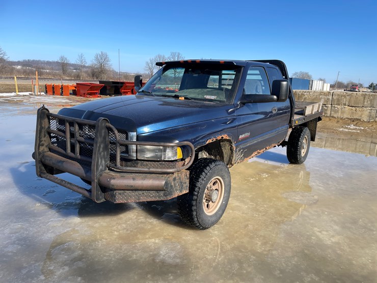 2001-dodge-ram-2500-image-1