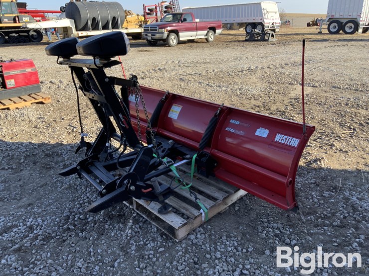 western-midweight-ultrafinish-snow-plow-image-5