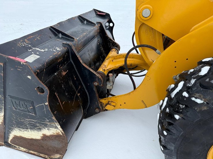 caterpillar-906m-image-32