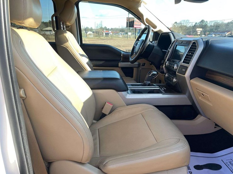 2016-ford-f150-lariat-image-18