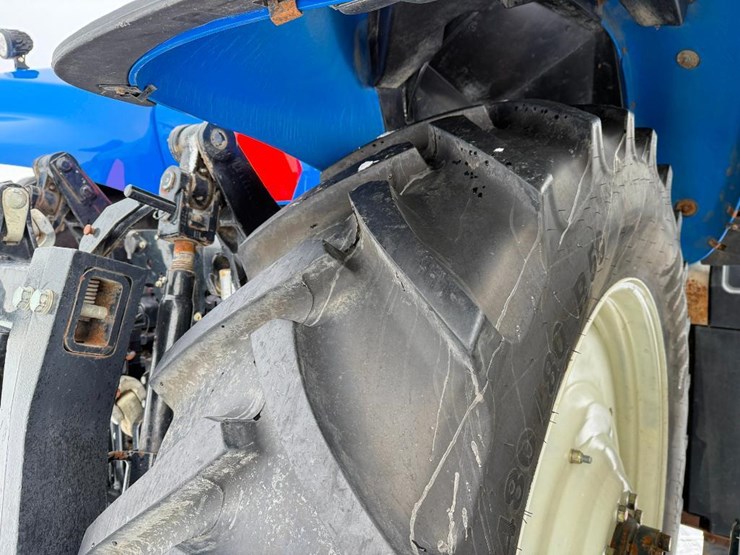 new-holland-t8.320-image-9