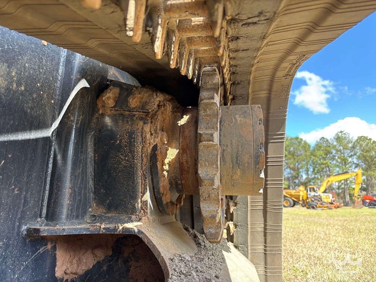 2022-kubota-svl97-2-image-30