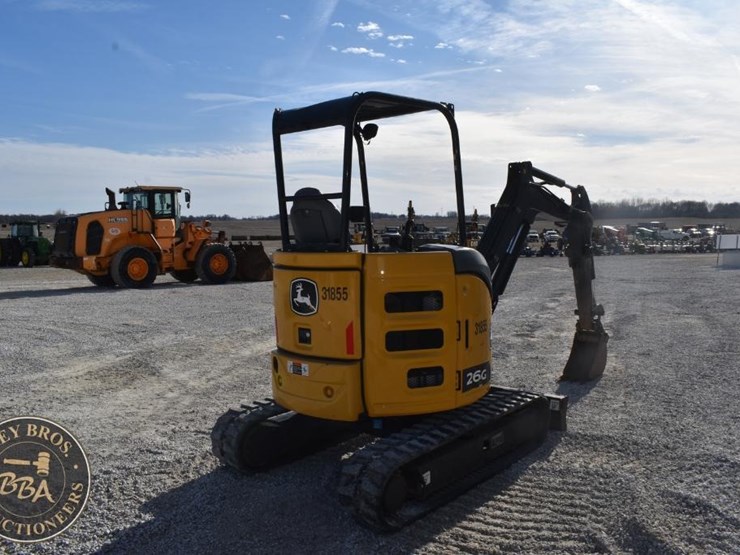 2021-deere-26g-image-9