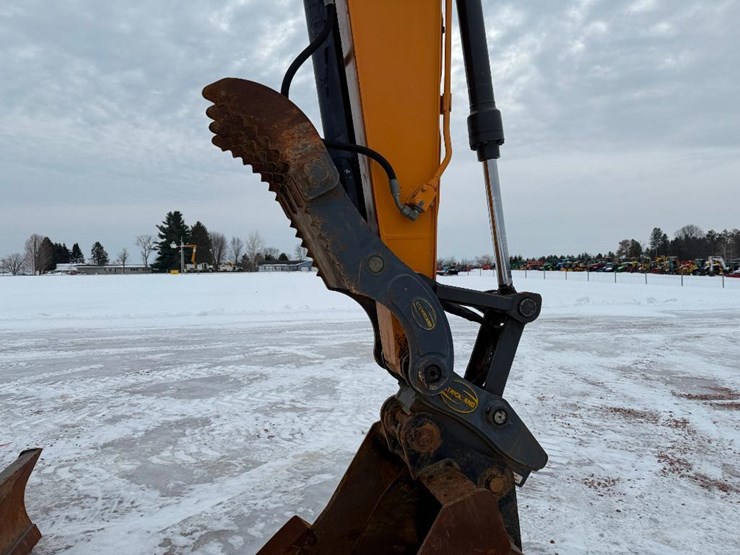 case-cx145dsr-image-35