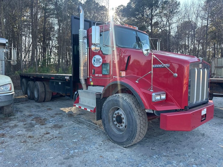 2019-kenworth-t800-image-3