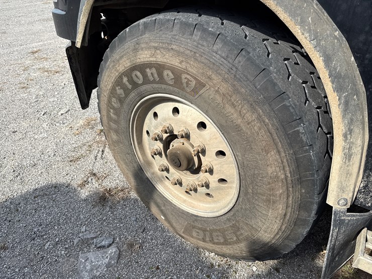 2018-western-star-4700sb-image-12