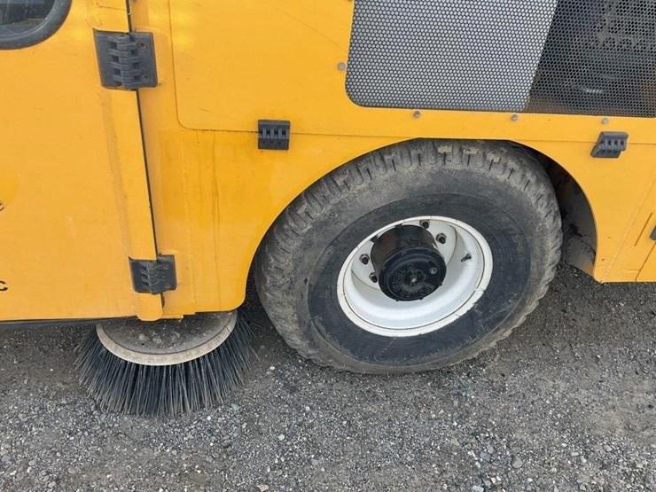 omc-sprint-side-shooter-s.p.-orchard-shaker-image-18