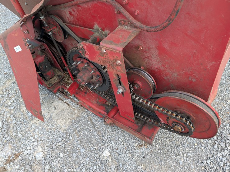 international-820-image-5