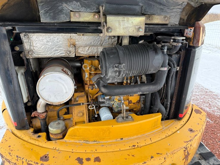 caterpillar-303cr-image-39