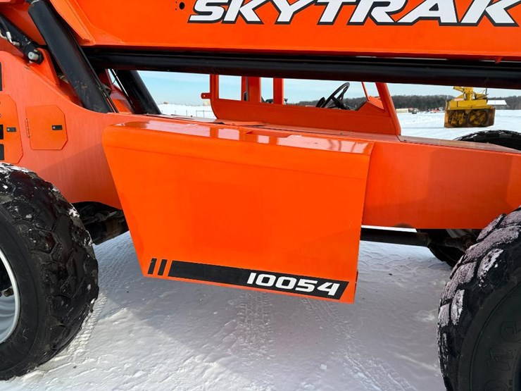 2018-sky-trak-10054-image-16