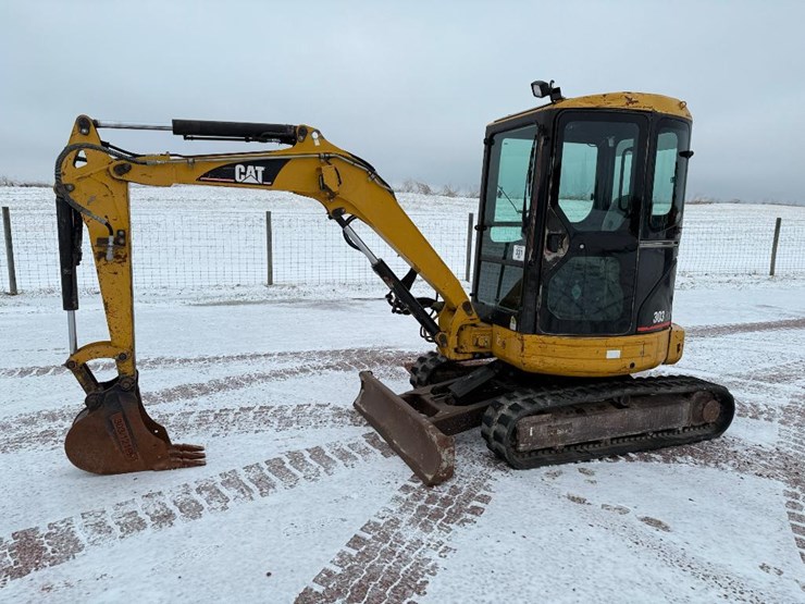 caterpillar-303cr-image-1