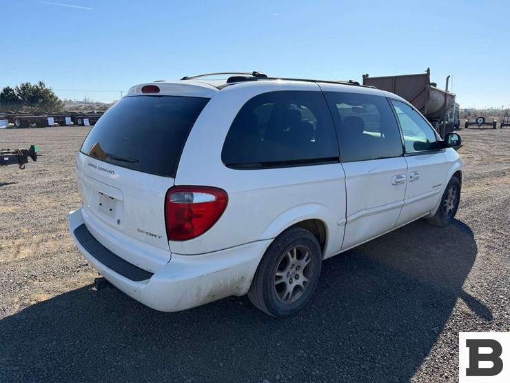 2001-dodge-grand-caravan-image-5