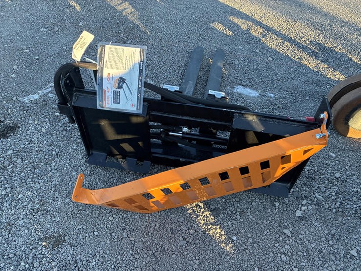 #115410-•-skidsteer-pallet-forks-hyd-adj-image-7