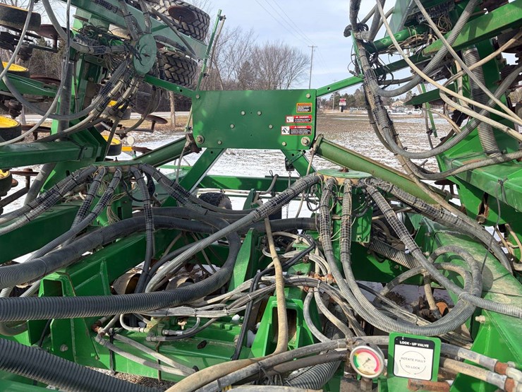 john-deere-1850-image-13