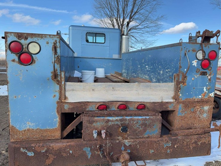 1990-peterbilt-377-image-6