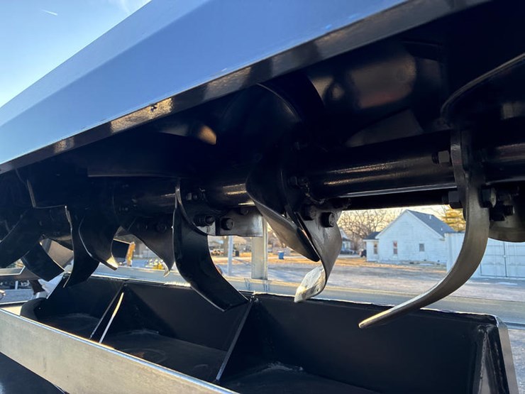 #115393-•-wolverine-mt-tiller-image-5