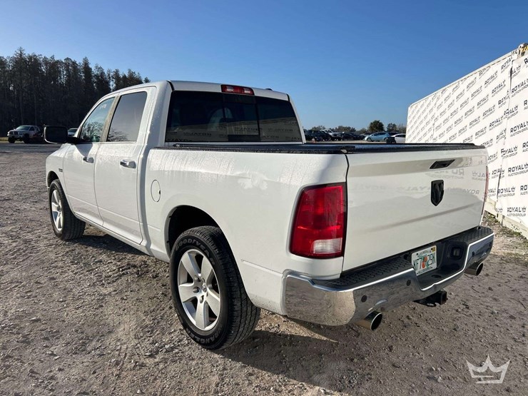 2011-dodge-ram-1500-image-4